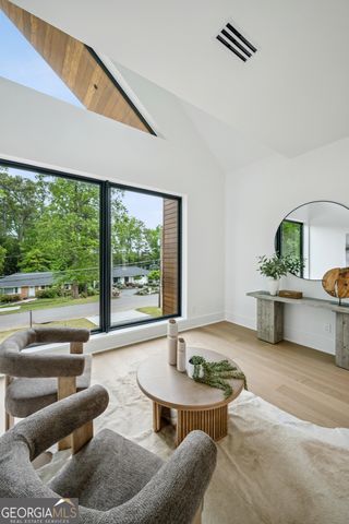 1253 Mayfair Drive NE, Brookhaven, GA 30324