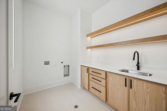 1253 Mayfair Drive NE, Brookhaven, GA 30324