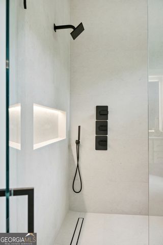 1253 Mayfair Drive NE, Brookhaven, GA 30324