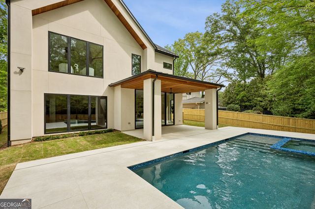 1253 Mayfair Drive NE, Brookhaven, GA 30324