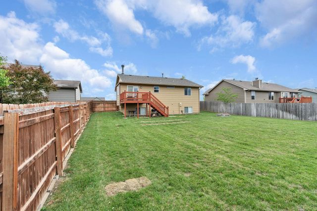 6975 N Wendell St, Park City, KS 67219