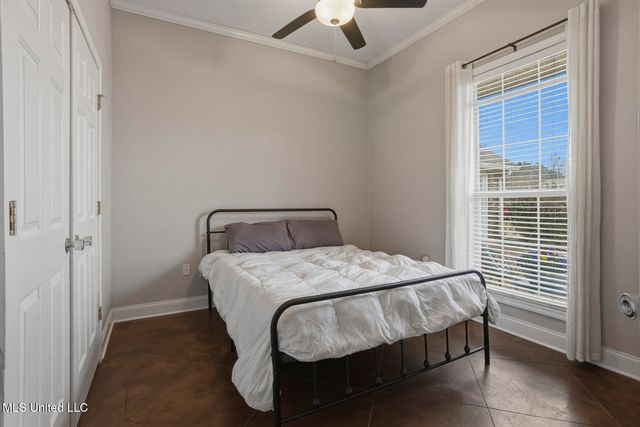 459 Oak Lawn Drive, Pearl, MS 39208