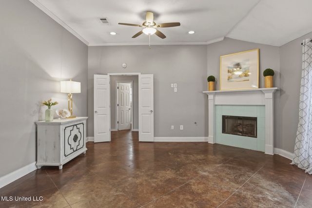 459 Oak Lawn Drive, Pearl, MS 39208