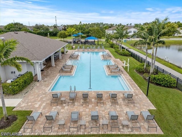 15229 Wildflower CIR, Naples, FL 34119