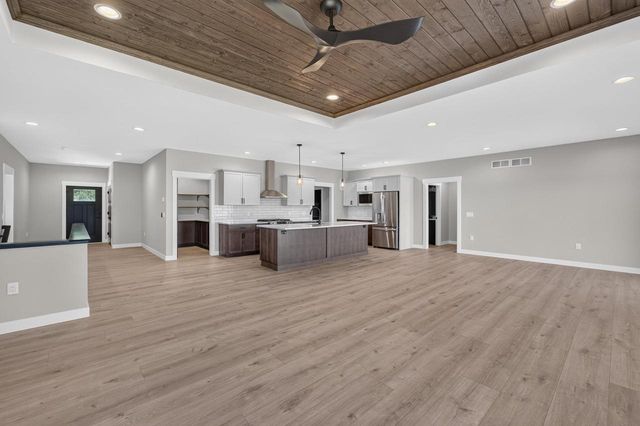 1771 Woodford Road, Cross Plains, WI 53528