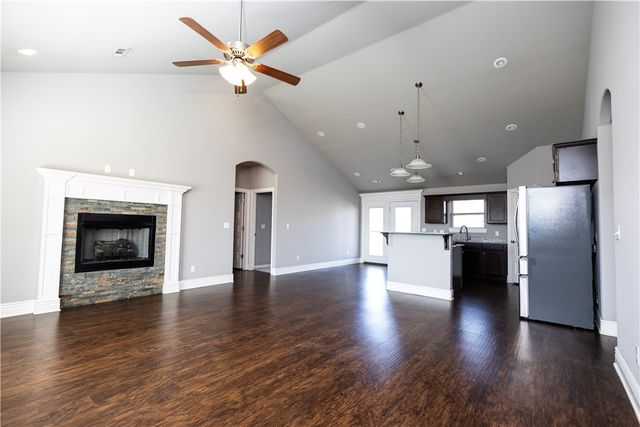 461 Sundowner Ranch Avenue, Prairie Grove, AR 72753