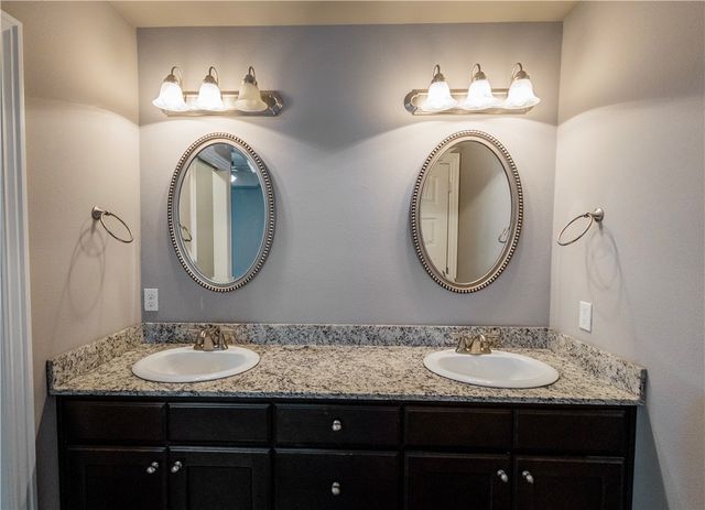 461 Sundowner Ranch Avenue, Prairie Grove, AR 72753