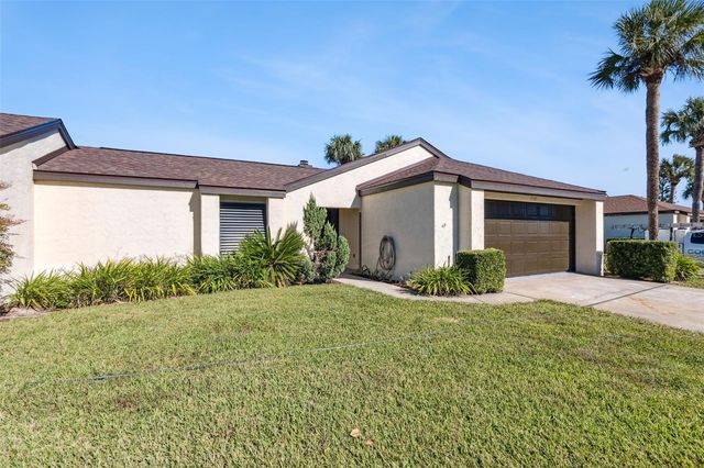 1932 MAPLE CIRCLE 1932, Tavares, FL 32778