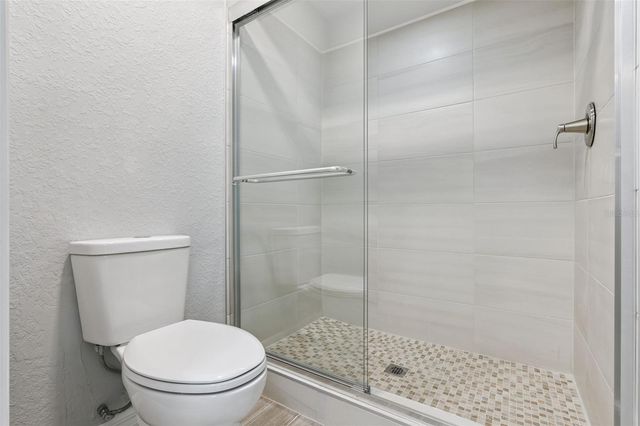 1932 MAPLE CIRCLE 1932, Tavares, FL 32778