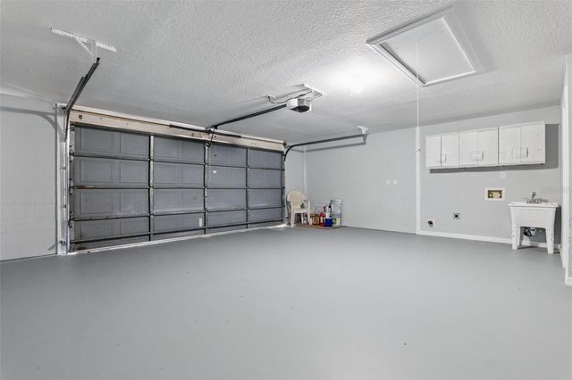 1932 MAPLE CIRCLE 1932, Tavares, FL 32778