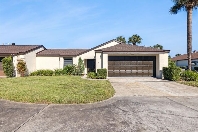 1932 MAPLE CIRCLE 1932, Tavares, FL 32778