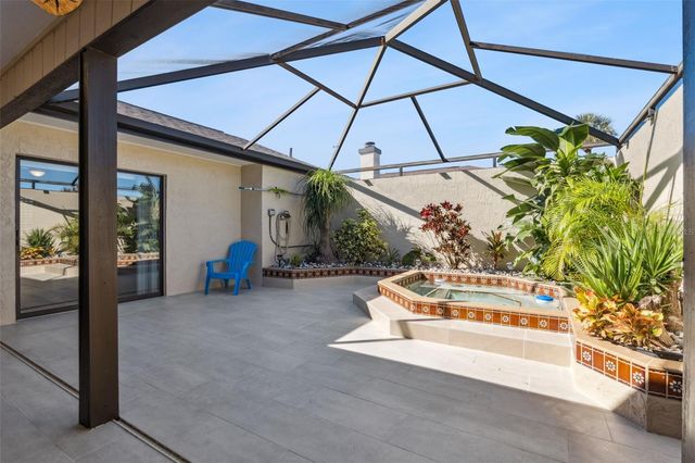 1932 MAPLE CIRCLE 1932, Tavares, FL 32778