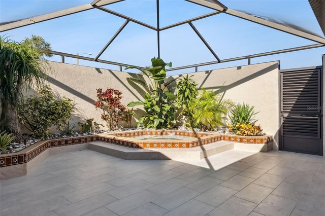 1932 MAPLE CIRCLE 1932, Tavares, FL 32778