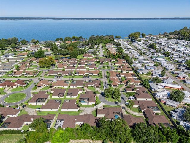 1932 MAPLE CIRCLE 1932, Tavares, FL 32778