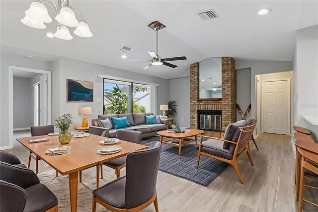 1932 MAPLE CIRCLE 1932, Tavares, FL 32778