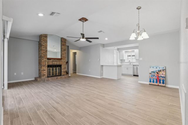 1932 MAPLE CIRCLE 1932, Tavares, FL 32778