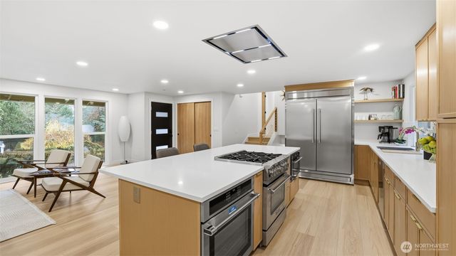 14837 SE Fairwood Boulevard, Renton, WA 98058