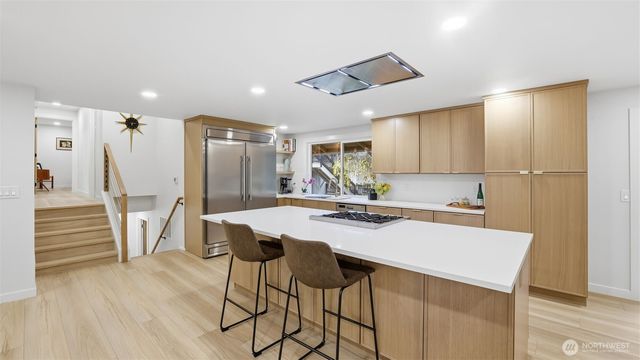 14837 SE Fairwood Boulevard, Renton, WA 98058