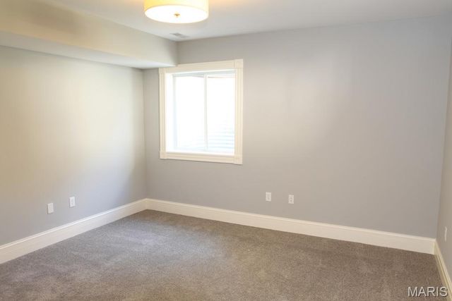 420 W Rose Hill, St Louis, MO 63122