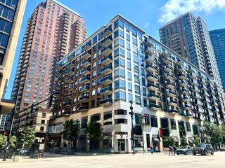 1 E 8th Street 307, Chicago, IL 60605
