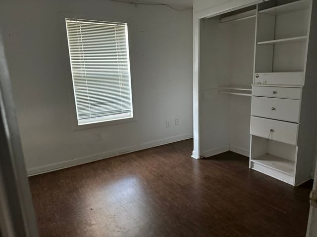 413 W Kennedale Parkway, Kennedale, TX 76060