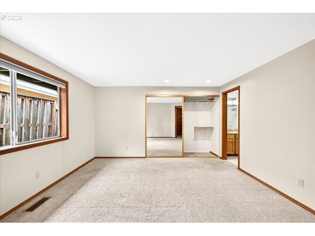 1395 Se 64TH Ct, Hillsboro, OR 97123