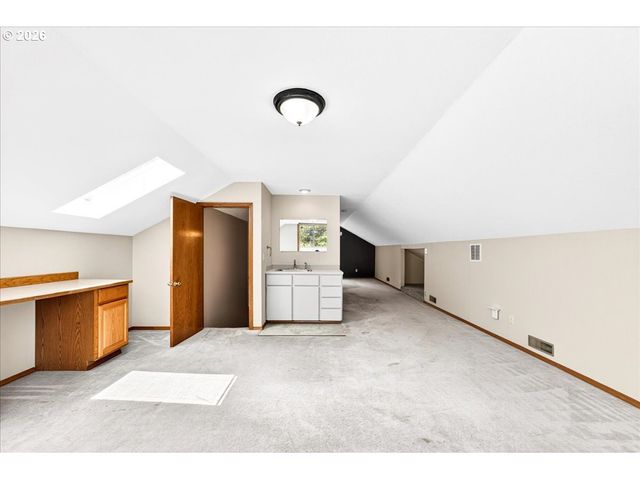 1395 Se 64TH Ct, Hillsboro, OR 97123