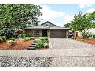 1395 Se 64TH Ct, Hillsboro, OR 97123