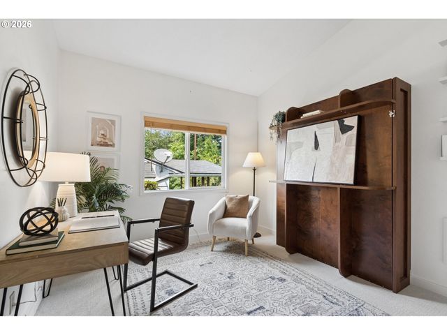 7331 Sw 17TH Dr, Portland, OR 97219