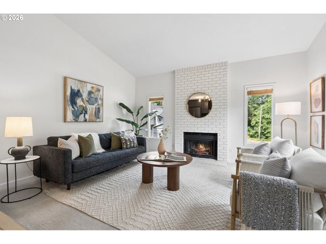 7331 Sw 17TH Dr, Portland, OR 97219