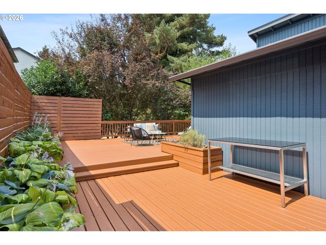 7331 Sw 17TH Dr, Portland, OR 97219