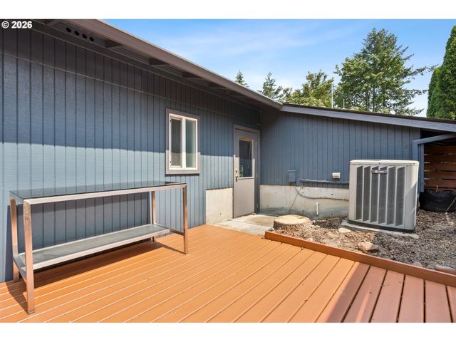 7331 Sw 17TH Dr, Portland, OR 97219
