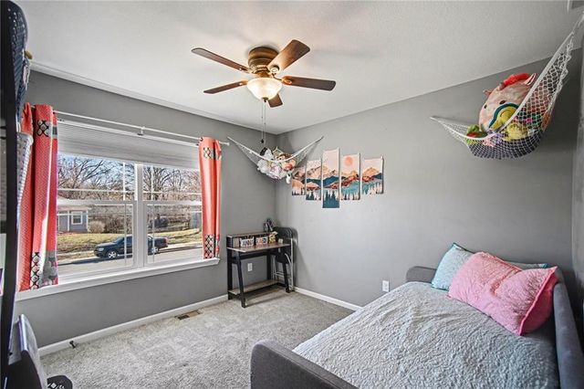 1302 Regency Drive, Kearney, MO 64060