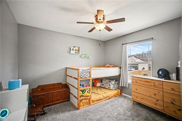 1302 Regency Drive, Kearney, MO 64060