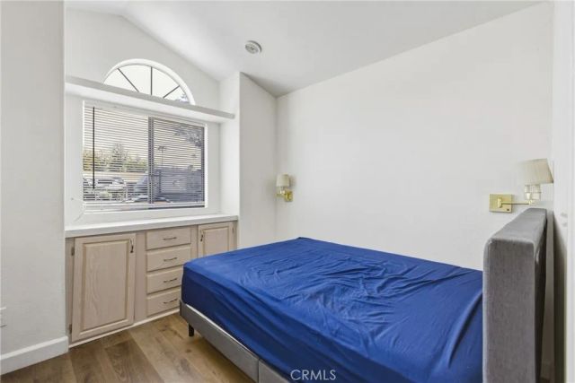 2750 W Acacia Ave, Hemet, CA 92545