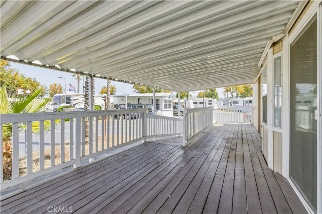 2750 W Acacia Ave, Hemet, CA 92545