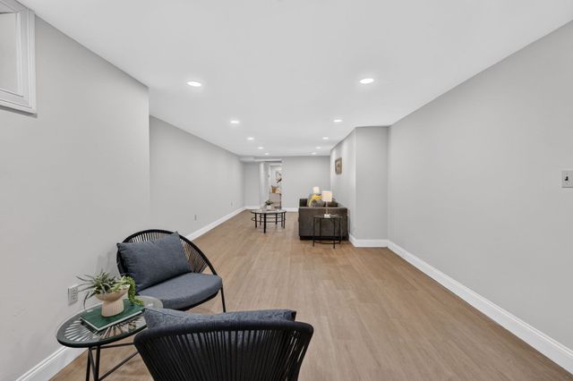 132 Brentwood Cir, North Andover, MA 01845