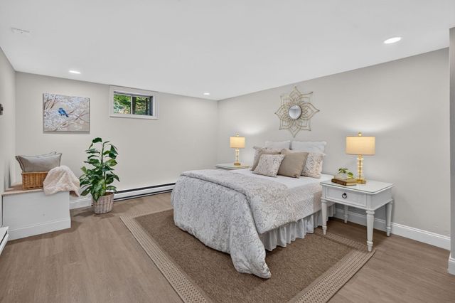 132 Brentwood Cir, North Andover, MA 01845