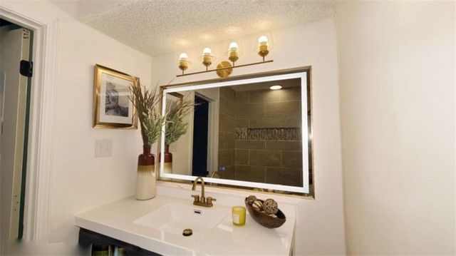 8781 Dutchman Woods Drive, Mobile, AL 36695