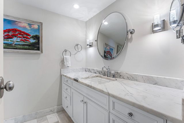 3590 S Ocean Boulevard 301, South Palm Beach, FL 33480