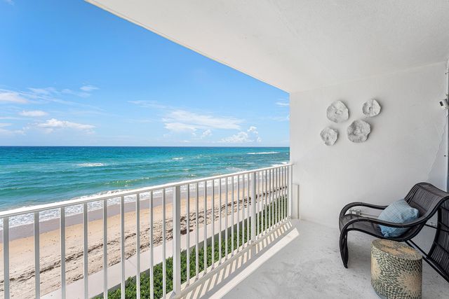 3590 S Ocean Boulevard 301, South Palm Beach, FL 33480