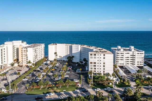 3590 S Ocean Boulevard 301, South Palm Beach, FL 33480