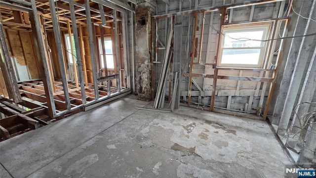 5913 Jefferson Street, West New York, NJ 07093