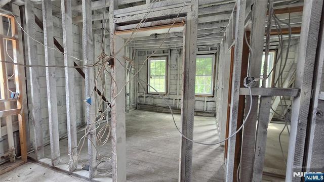 5913 Jefferson Street, West New York, NJ 07093