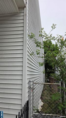 5913 Jefferson Street, West New York, NJ 07093