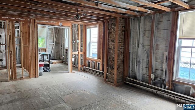 5913 Jefferson Street, West New York, NJ 07093