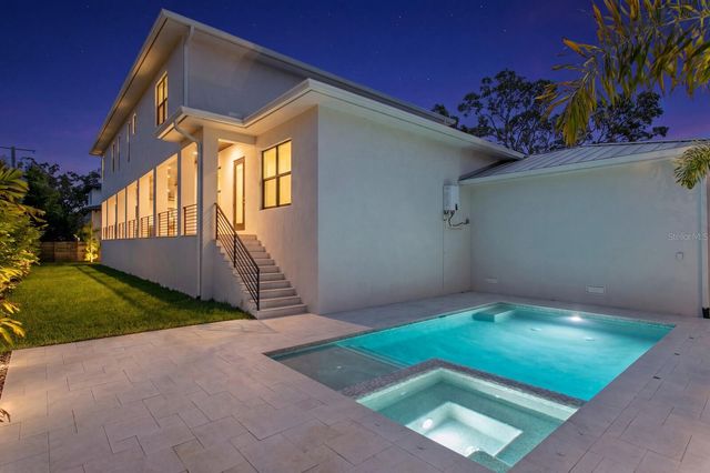 5021 W LEONA STREET, Tampa, FL 33629