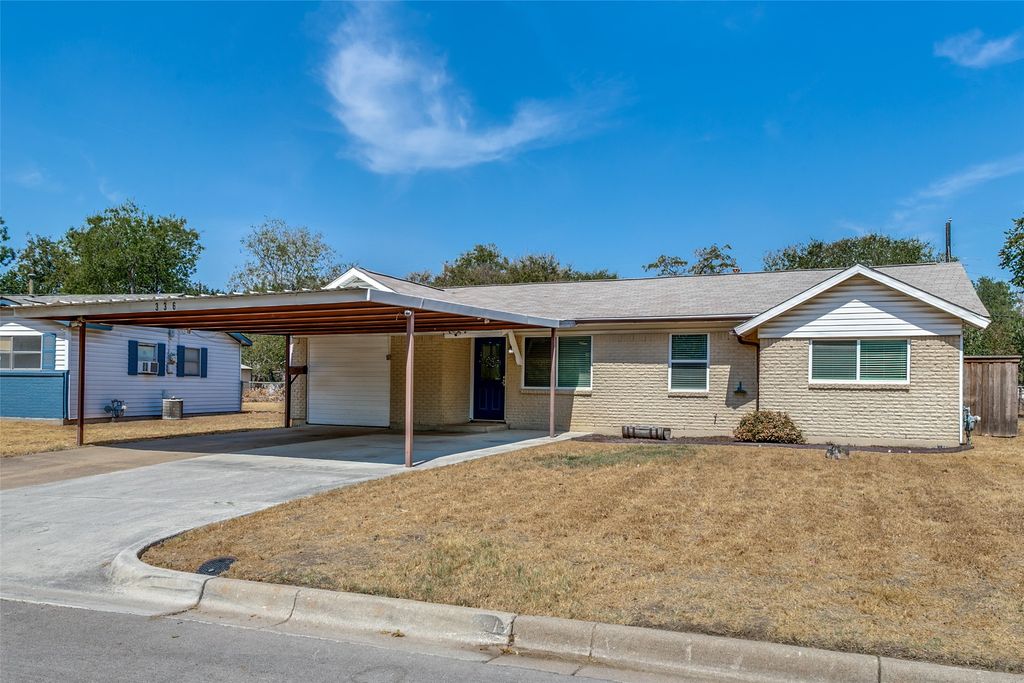 336 Saddle Trail, Saginaw, TX 76179 — photo 2
