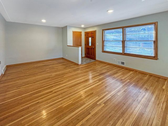 5711 Xerxes Avenue S, Minneapolis, MN 55410