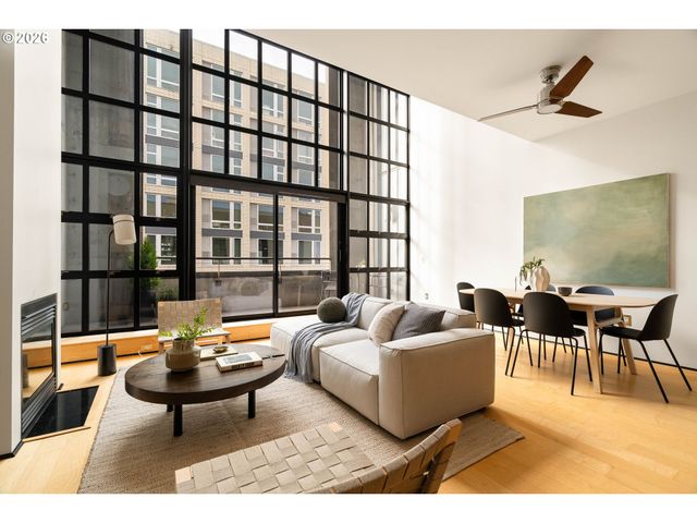 1400 Nw IRVING St 713, Portland, OR 97209